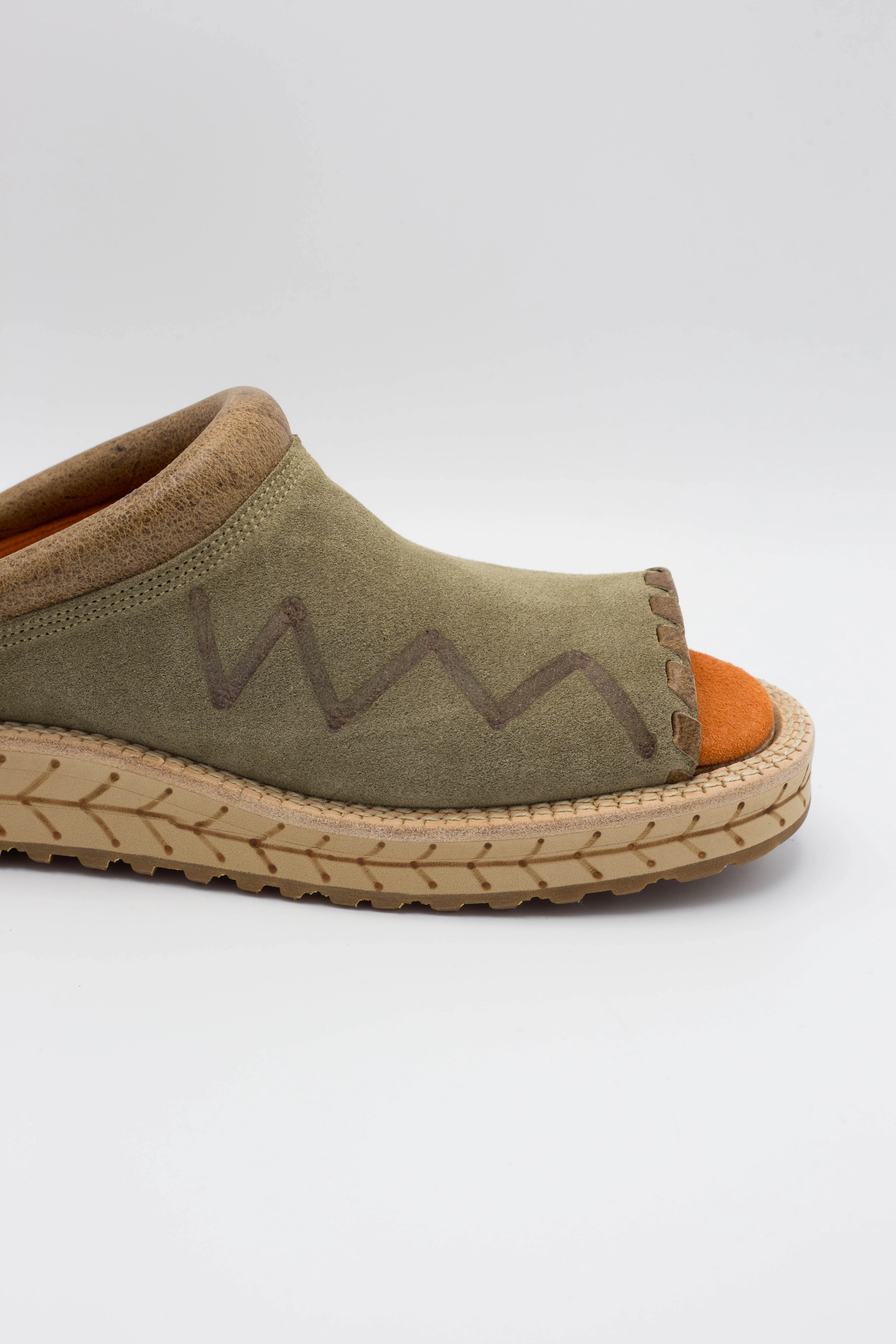 Cow Leather Pueblo Sabot - Beige - Image 6