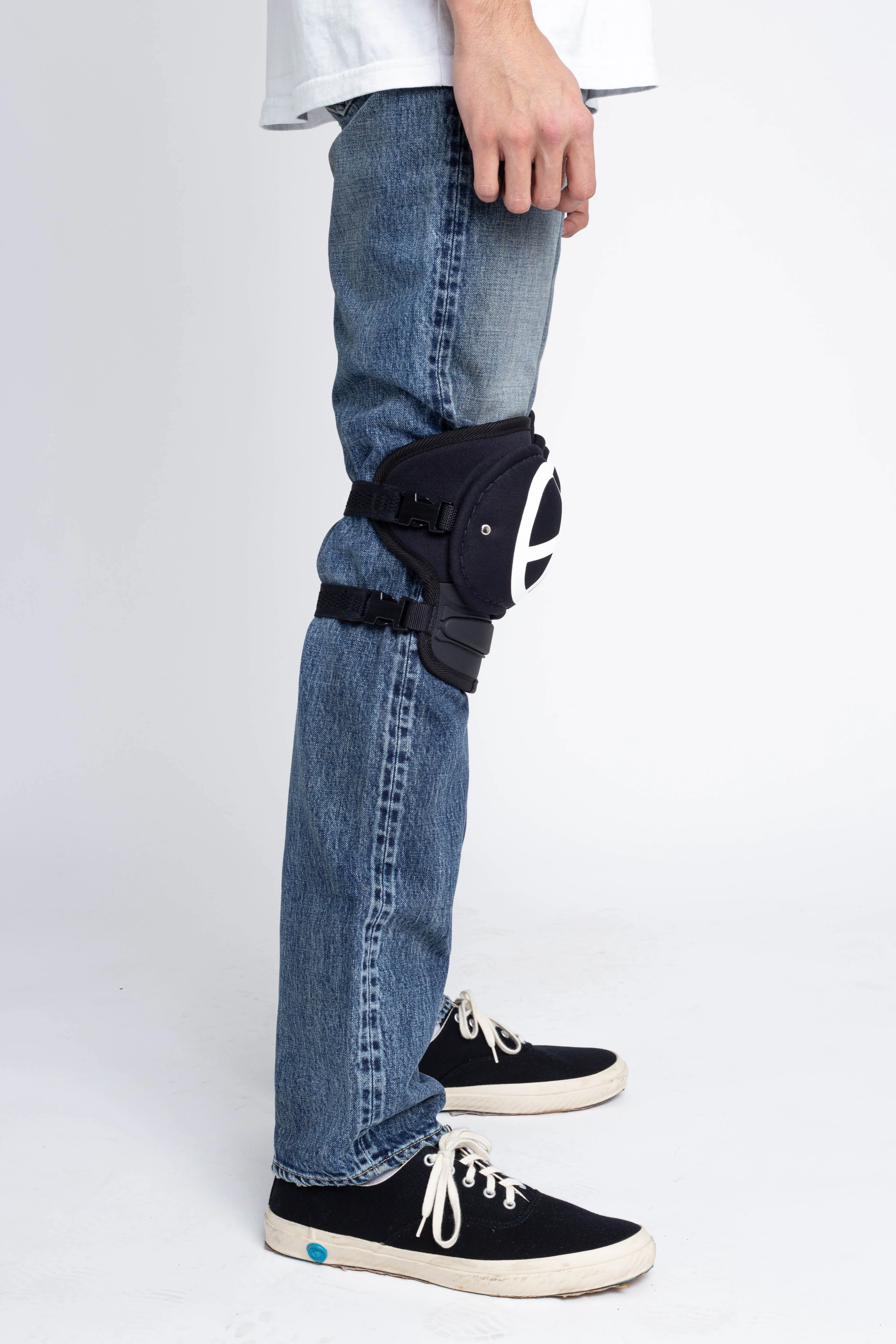 PEACE Knee Pad - Image 4